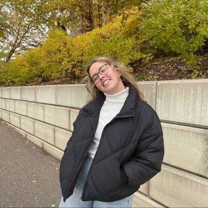 Meet your Posher, Avery